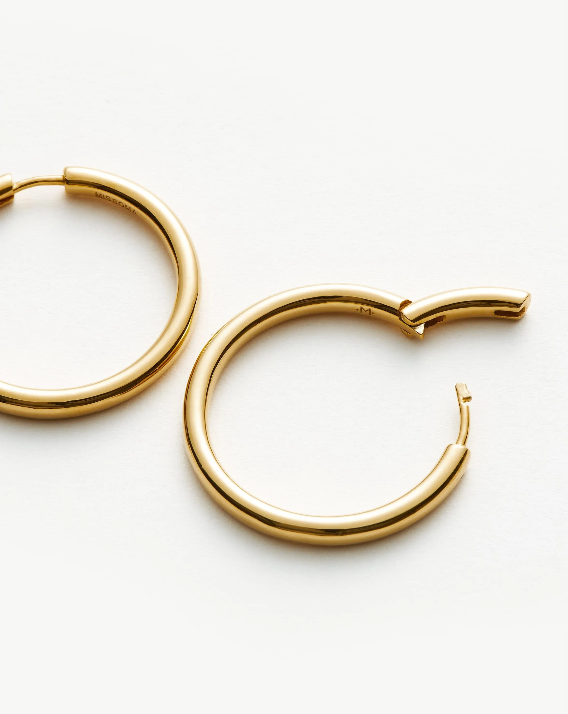 Classic Tunnel Medium Hoop Earrings | 18ct Gold Plated