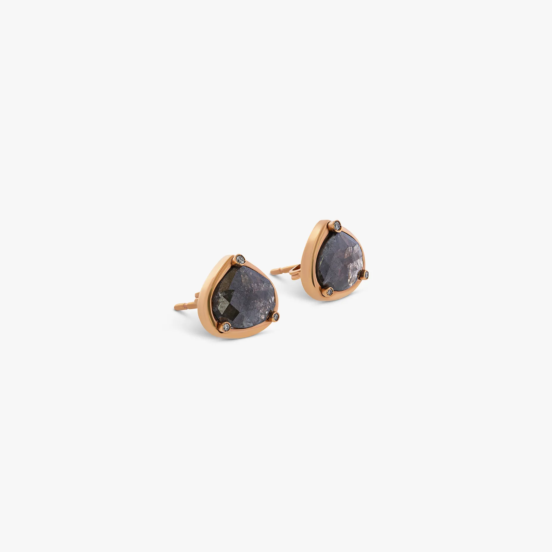 Rose cut pear stud earrings in 18K rose gold and grey diamonds